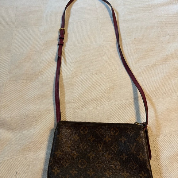 100% Authentic Louis Vuitton Twice Raisin Monogram Canvas Shoulder Bag - Picture 7 of 10